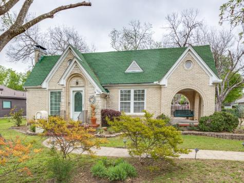 1524 El Campo Drive Dallas TX 75218