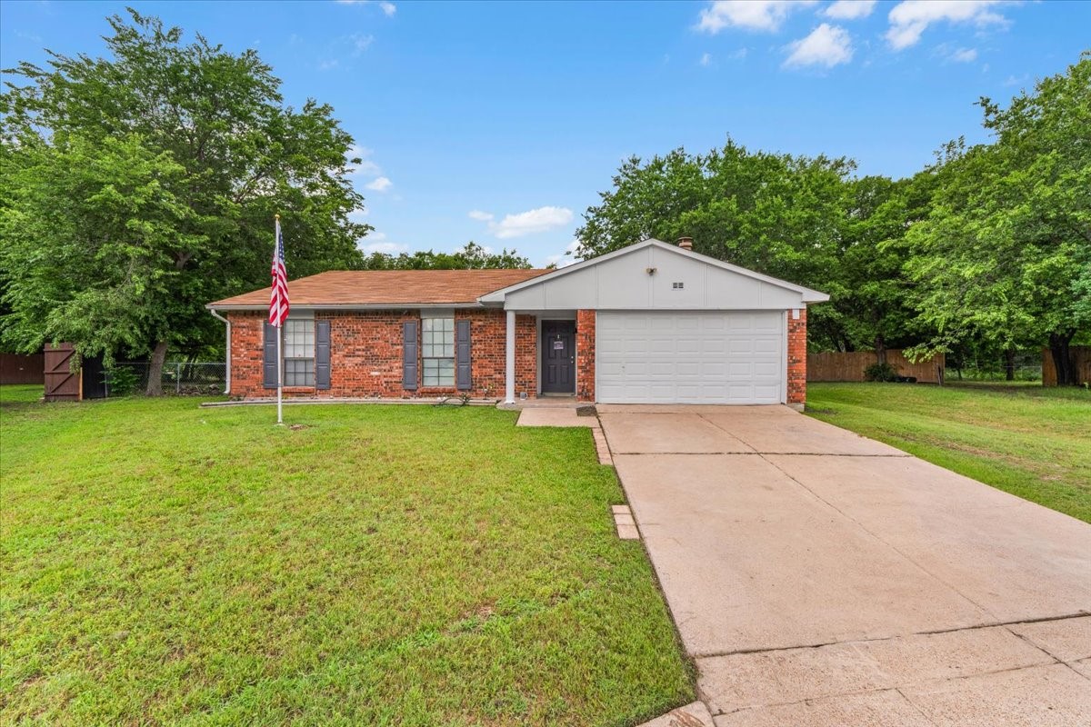 5817 Sidewinder Trail Fort Worth TX 76131