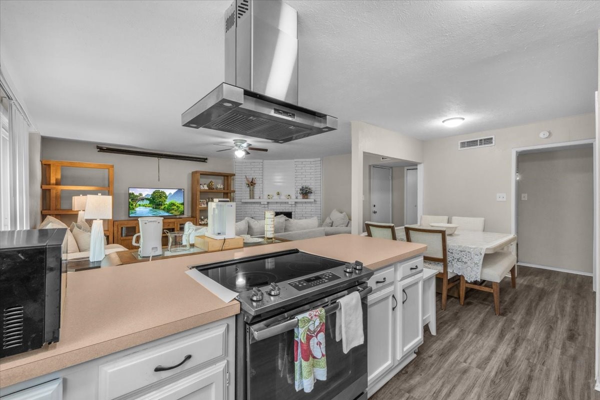 5817 Sidewinder Trail Fort Worth TX 76131