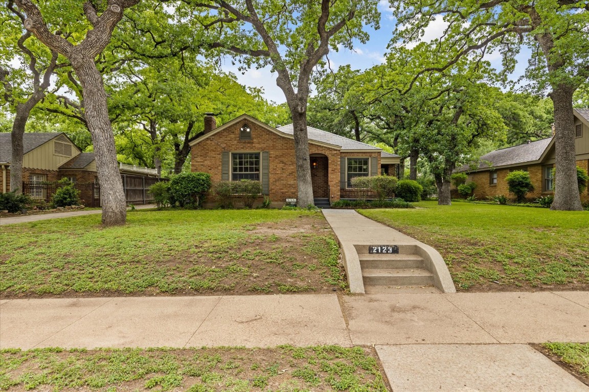 2123 Primrose Avenue Fort Worth TX 76111