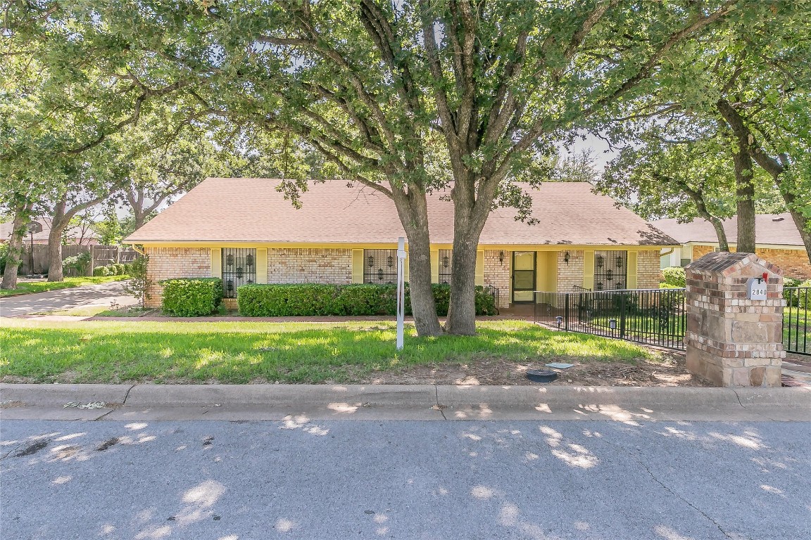 2840 Winterhaven Drive Hurst TX 76054