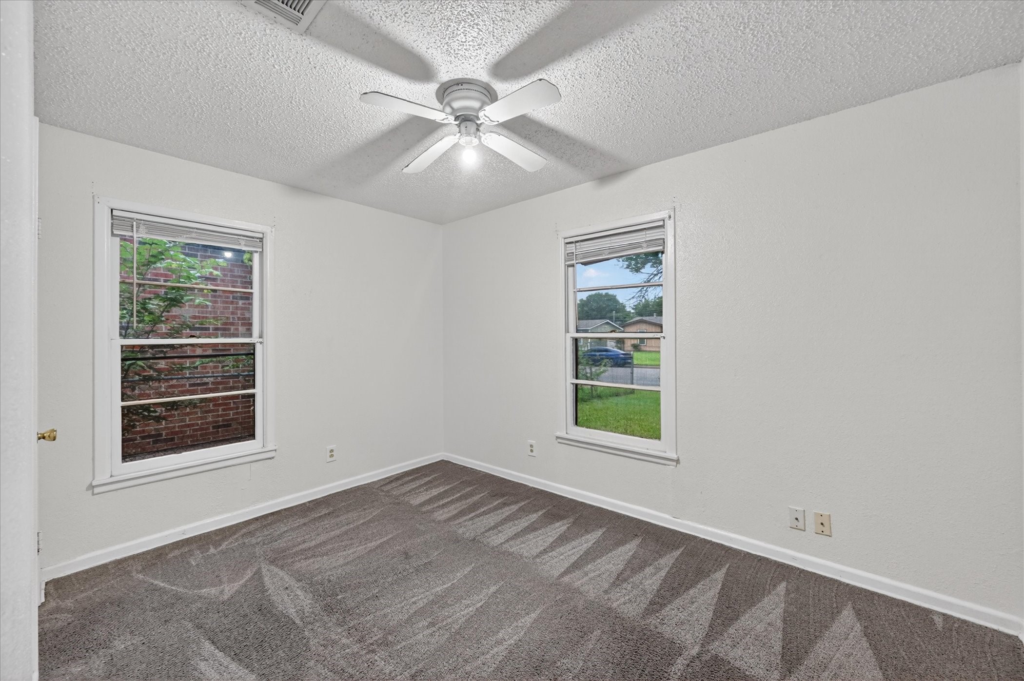 5555 Pinson Street Fort Worth TX 76119