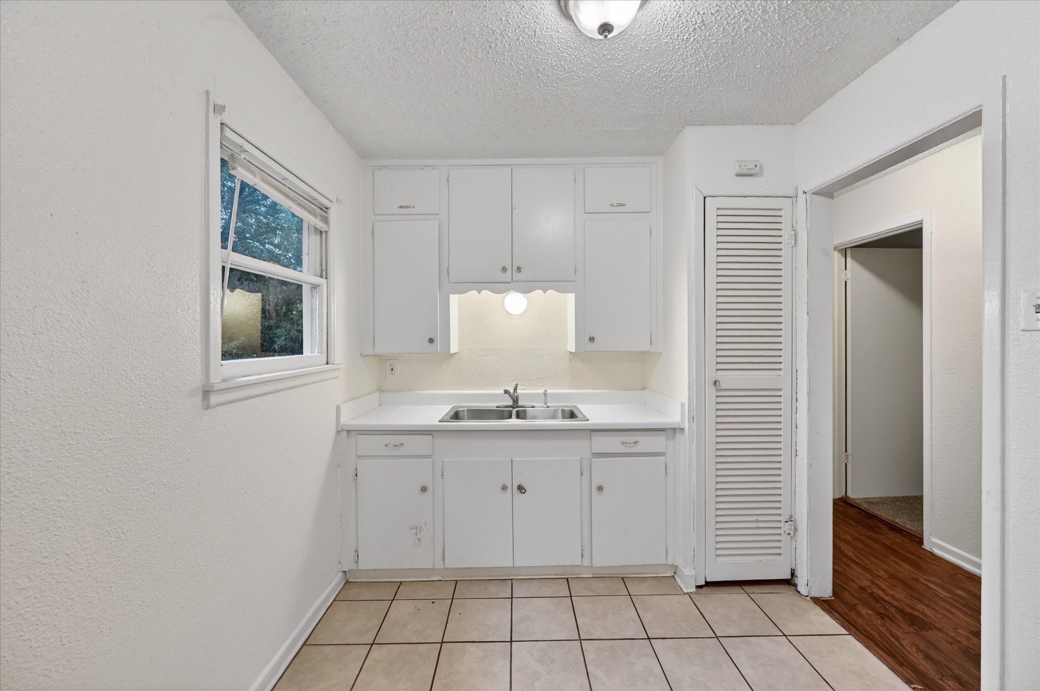 5555 Pinson Street Fort Worth TX 76119