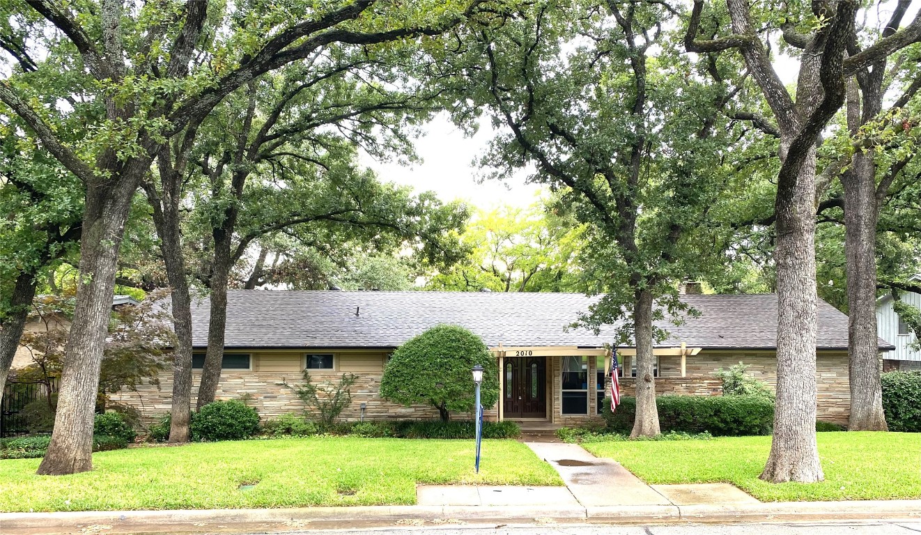 2010 Mill Creek Drive Arlington TX 76010