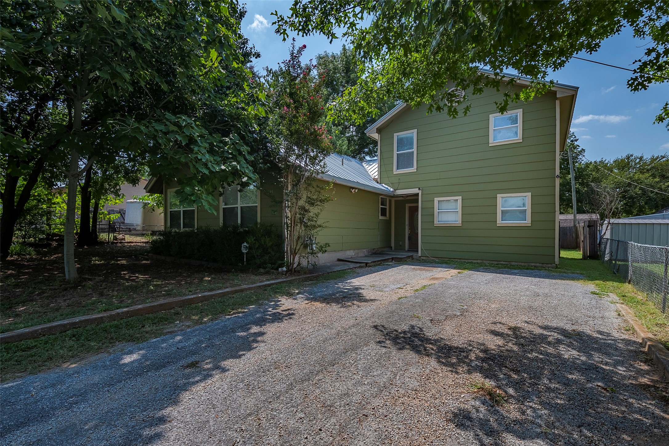 325 W 5th Street Kennedale TX 76060