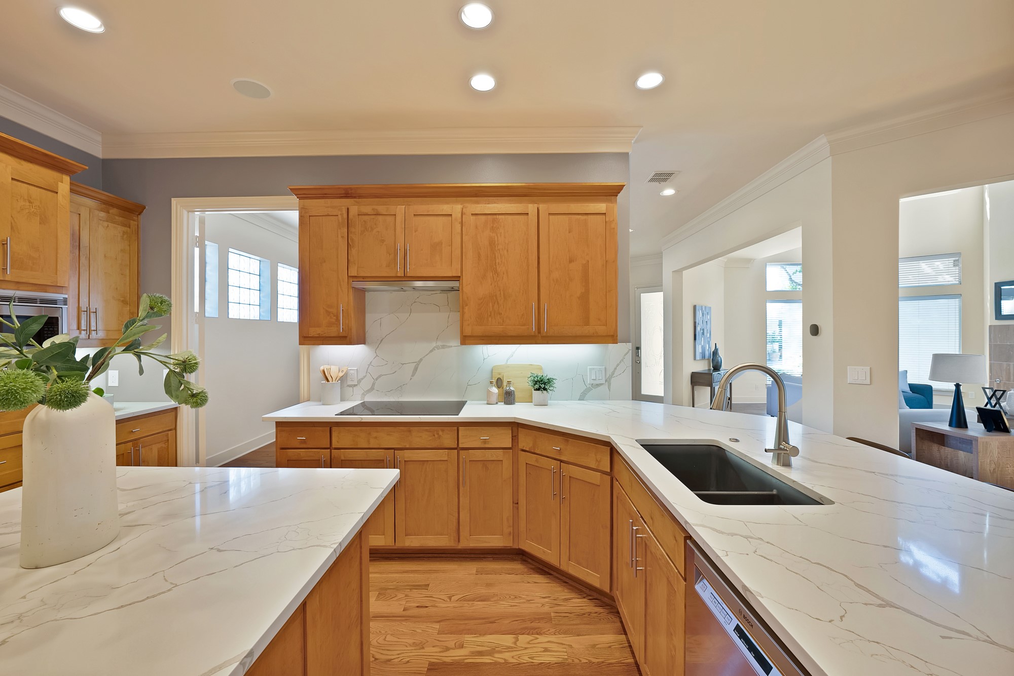 4010 Rawlins Street Dallas TX 75219