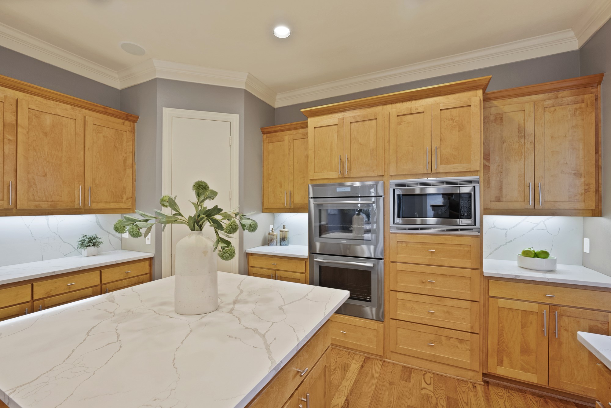 4010 Rawlins Street Dallas TX 75219