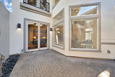 4010 Rawlins Street Dallas TX 75219