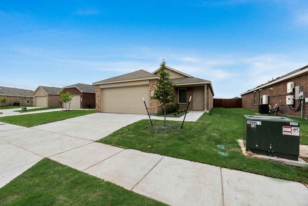 2132 Jesse James Lane Cleburne TX 76058