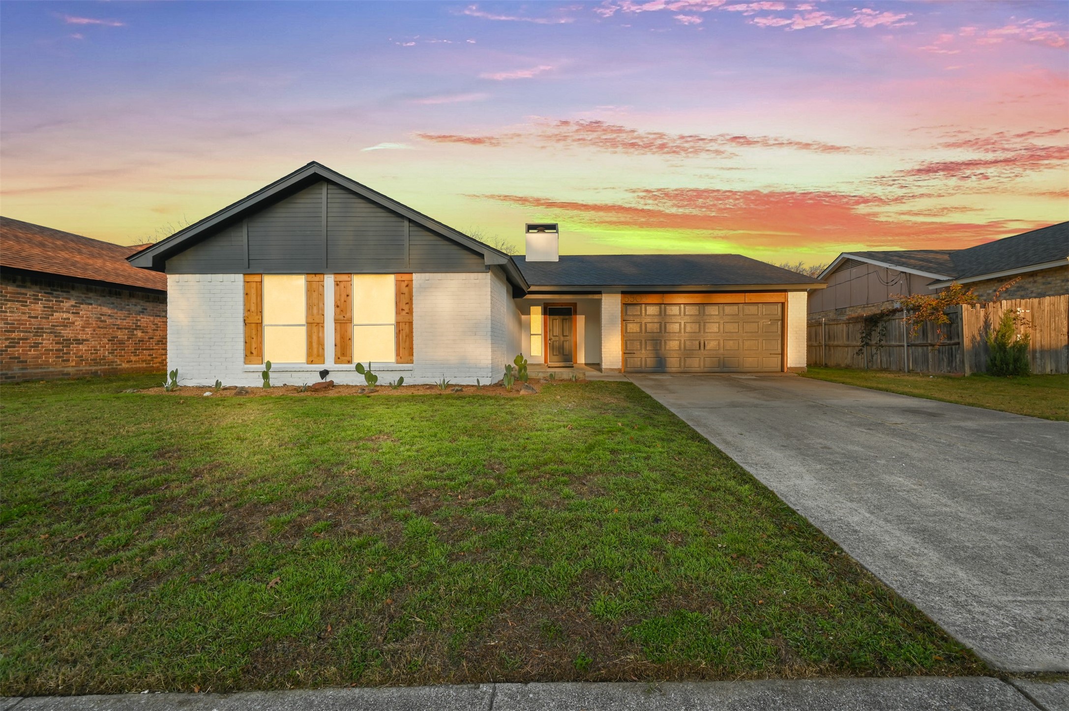 5508 Heathercrest Drive Arlington TX 76018