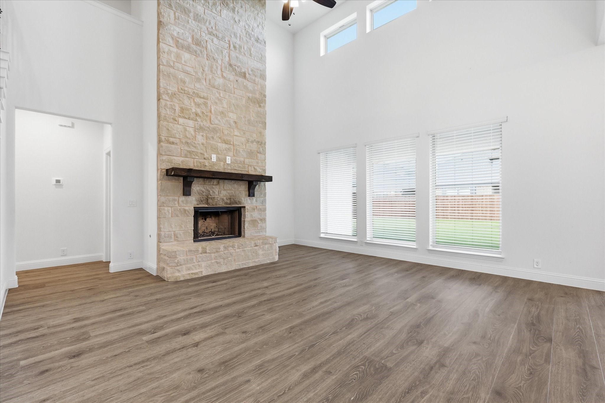 208 Lakewood Lane Ponder TX 76259