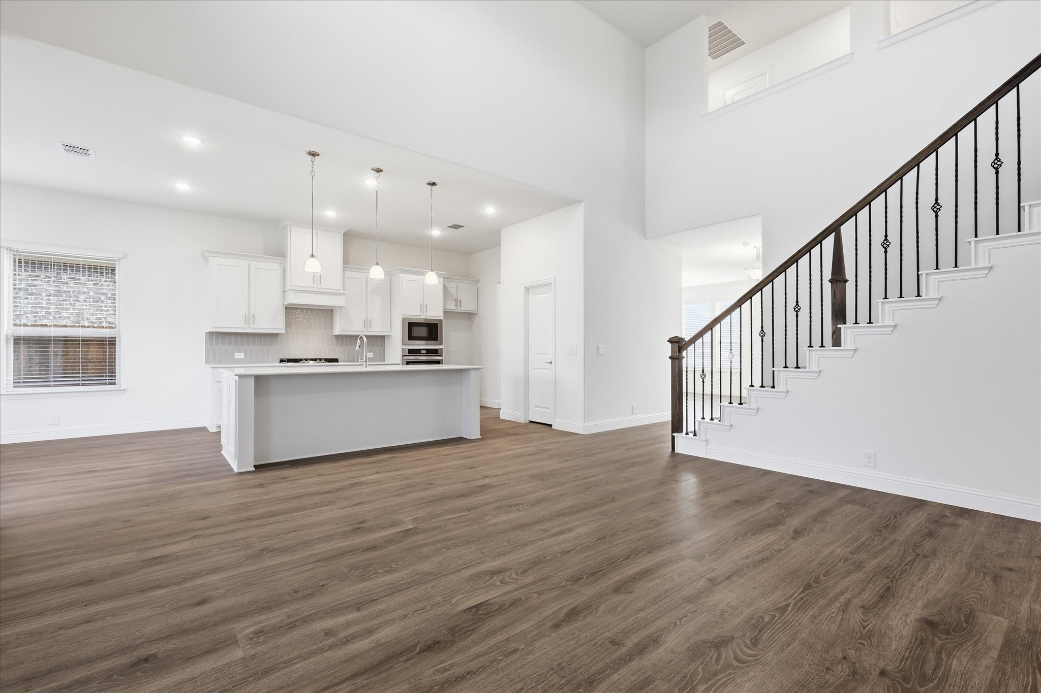 208 Lakewood Lane Ponder TX 76259