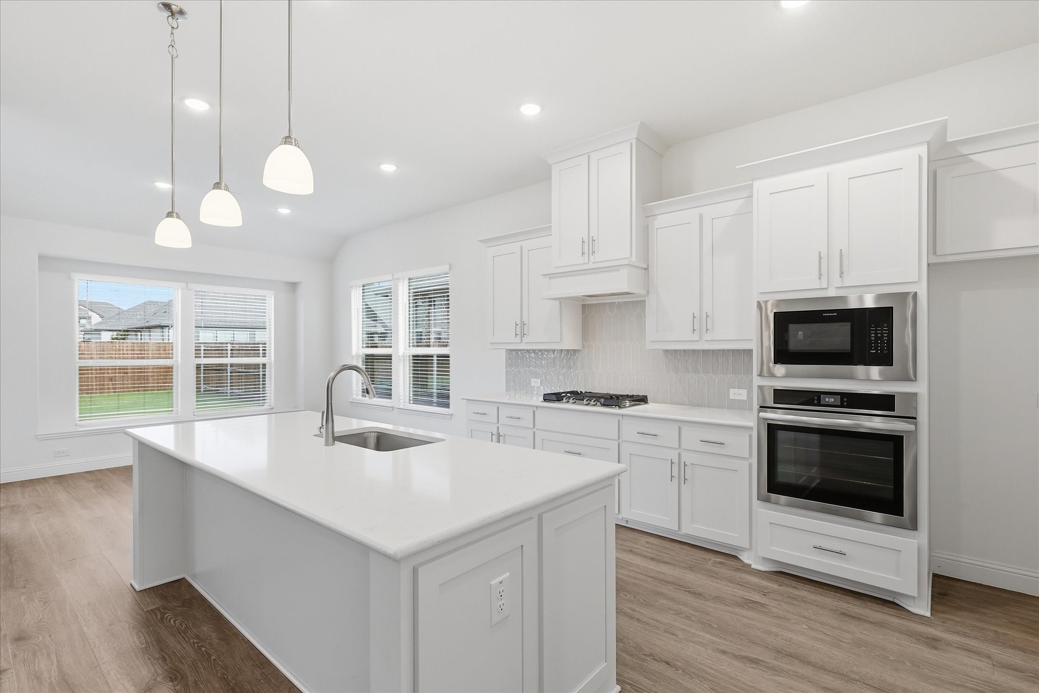 208 Lakewood Lane Ponder TX 76259