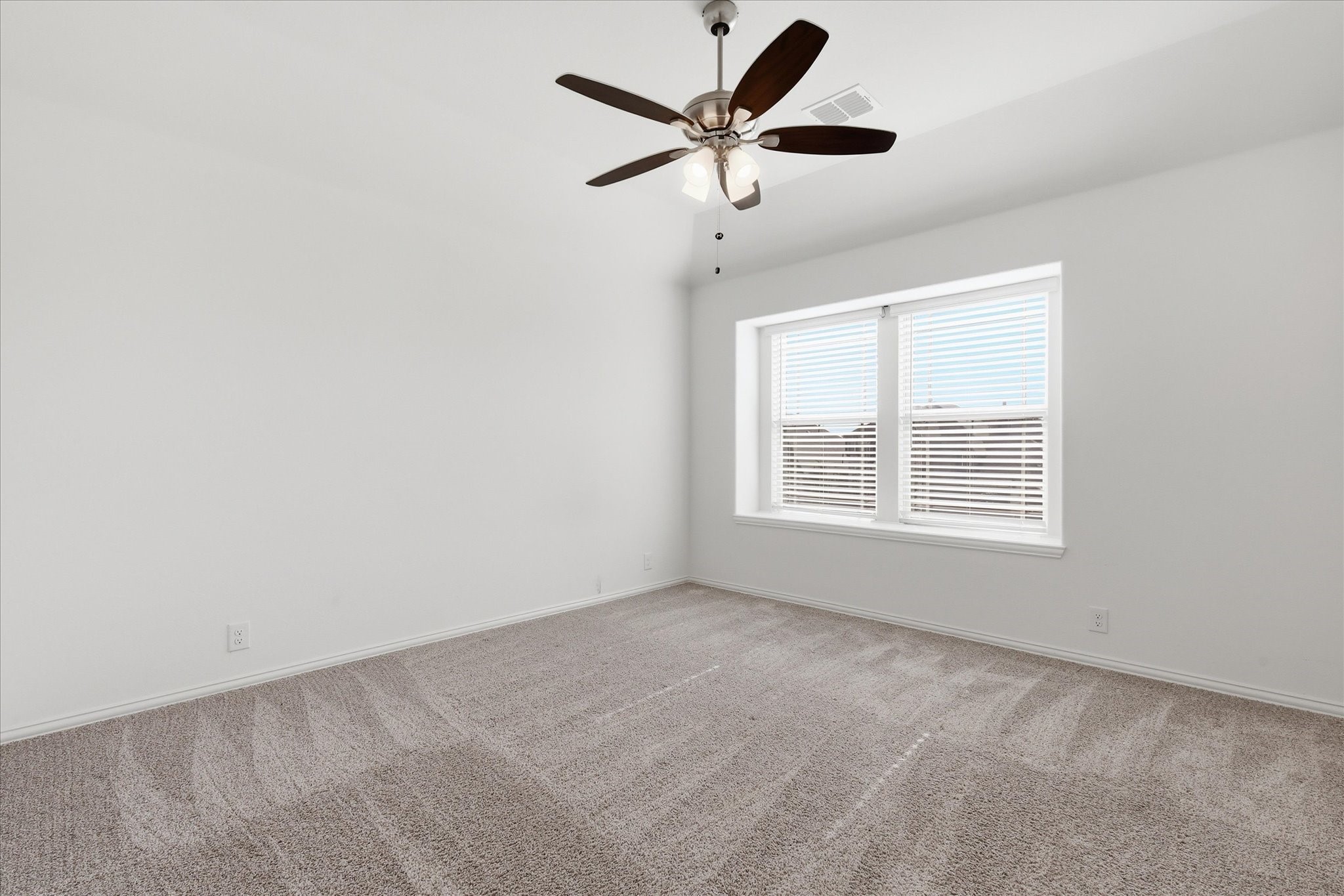 208 Lakewood Lane Ponder TX 76259