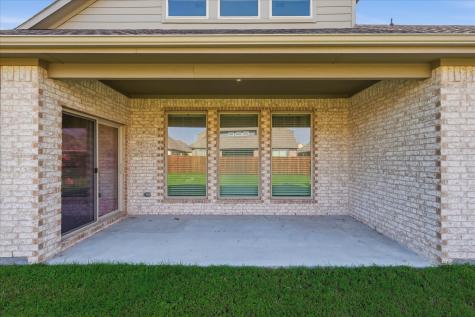 208 Lakewood Lane Ponder TX 76259