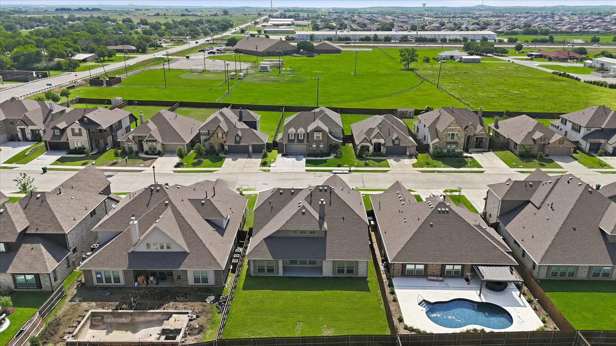 208 Lakewood Lane Ponder TX 76259