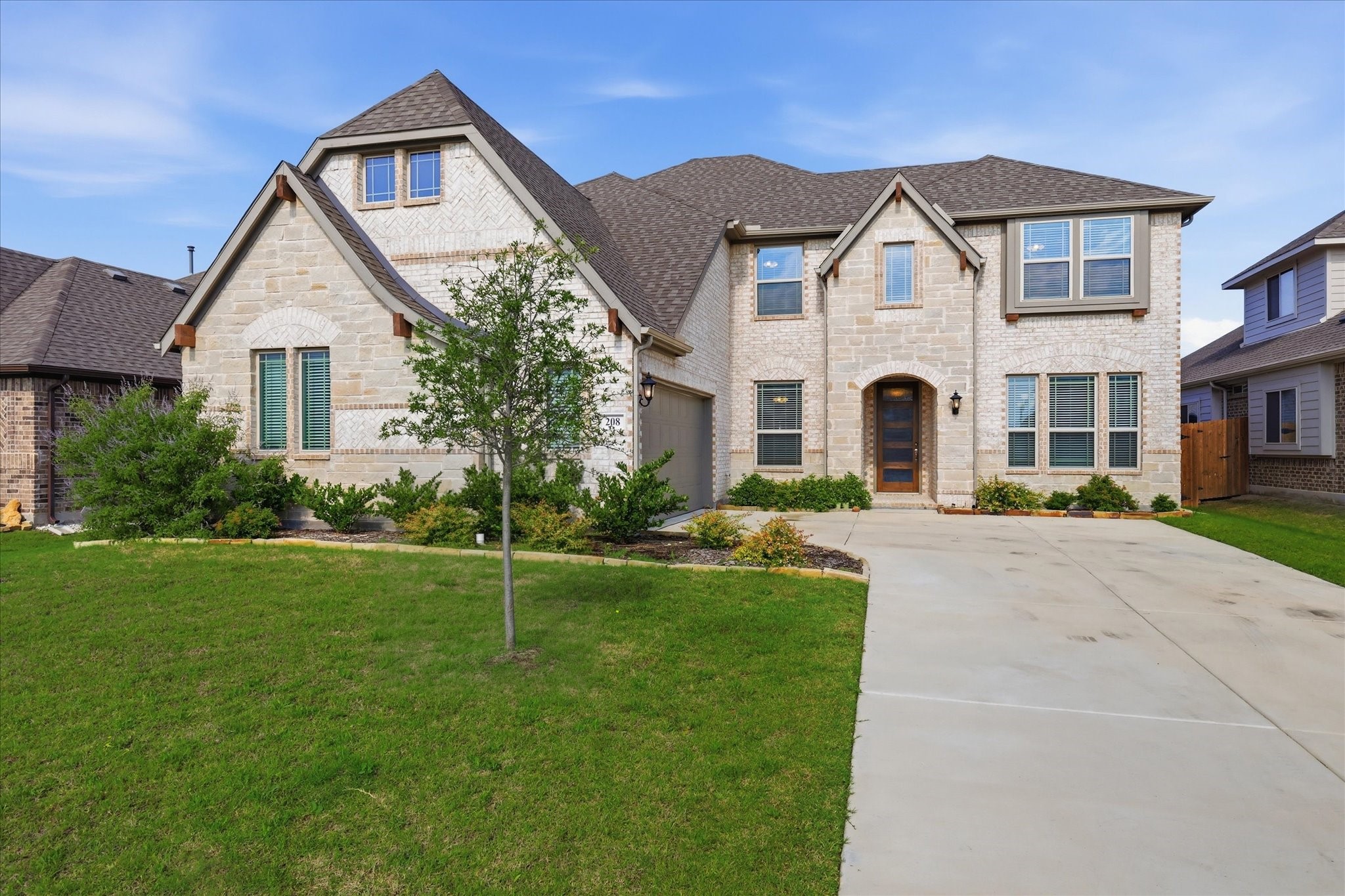 208 Lakewood Lane Ponder TX 76259