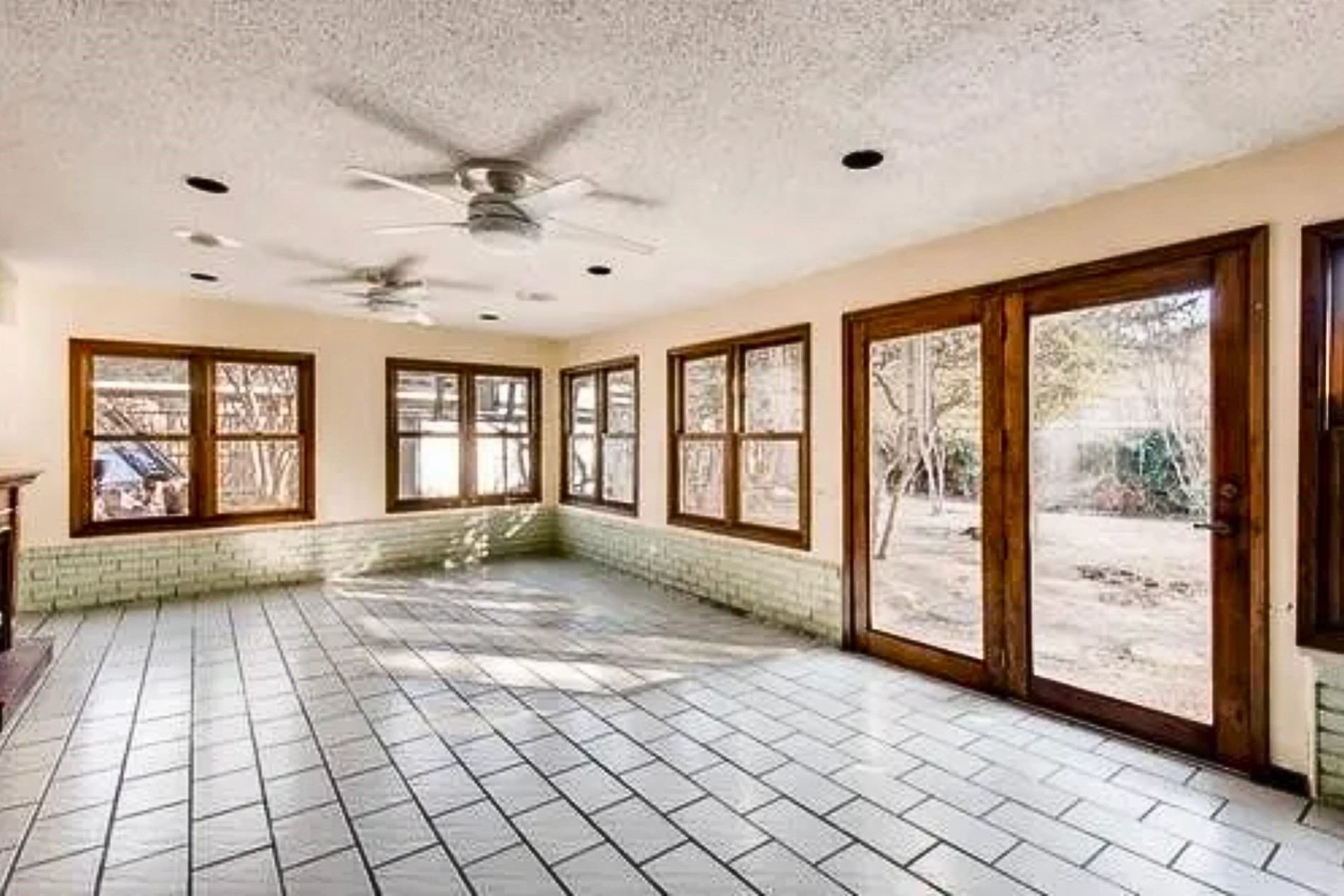 2706 S Surrey Drive Carrollton TX 75006