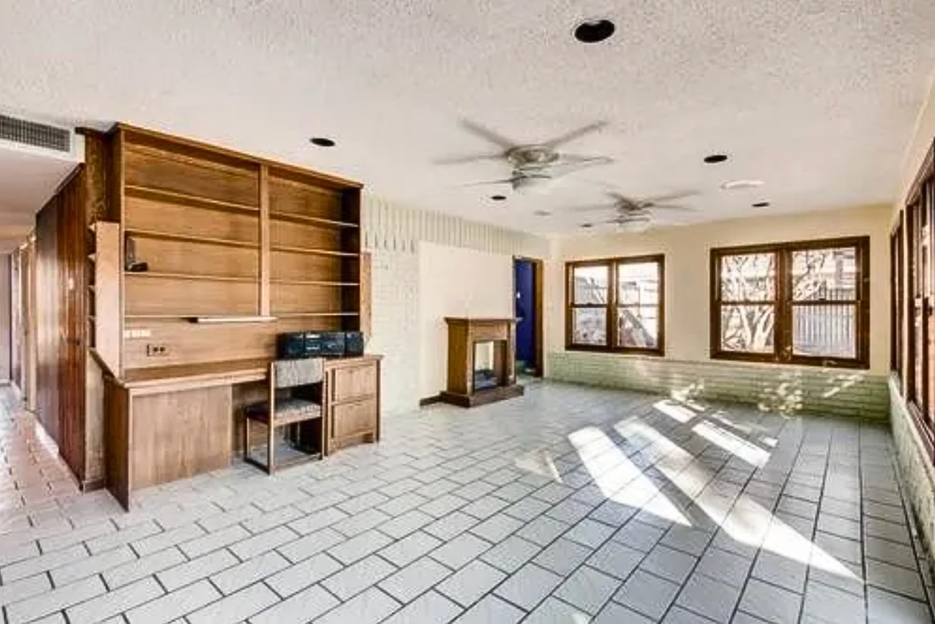 2706 S Surrey Drive Carrollton TX 75006