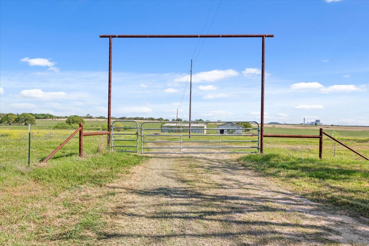 276 Circle P Lane Riesel TX 76682