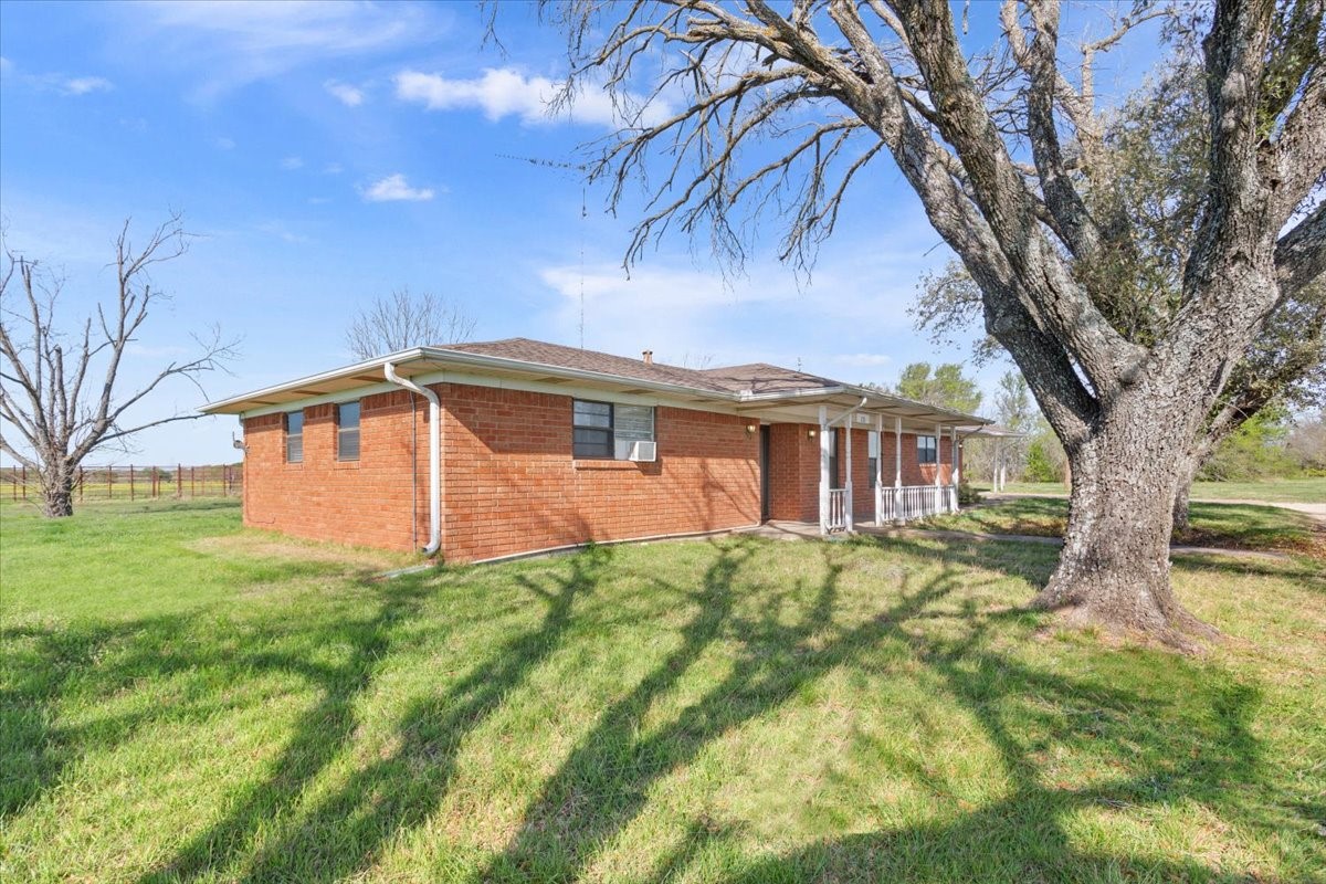 276 Circle P Lane Riesel TX 76682