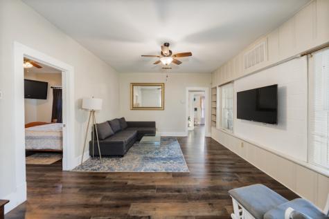 517 W Lamar Street Alvord TX 76225