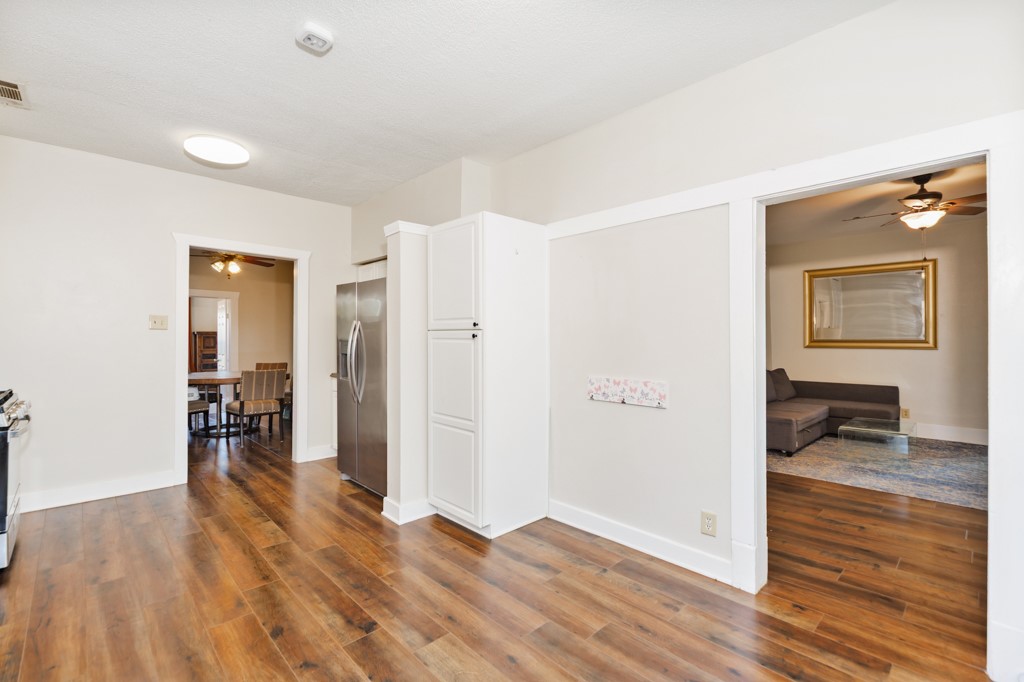 517 W Lamar Street Alvord TX 76225