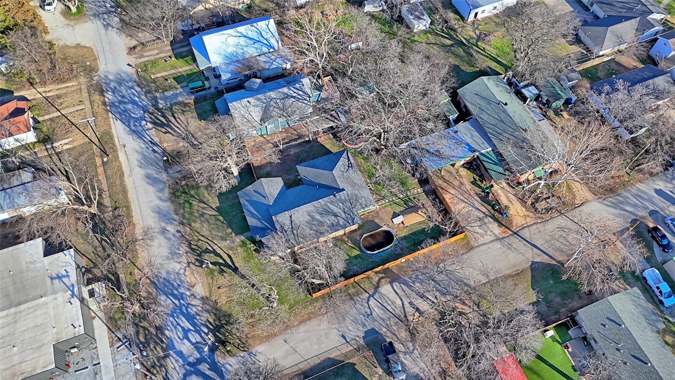 517 W Lamar Street Alvord TX 76225