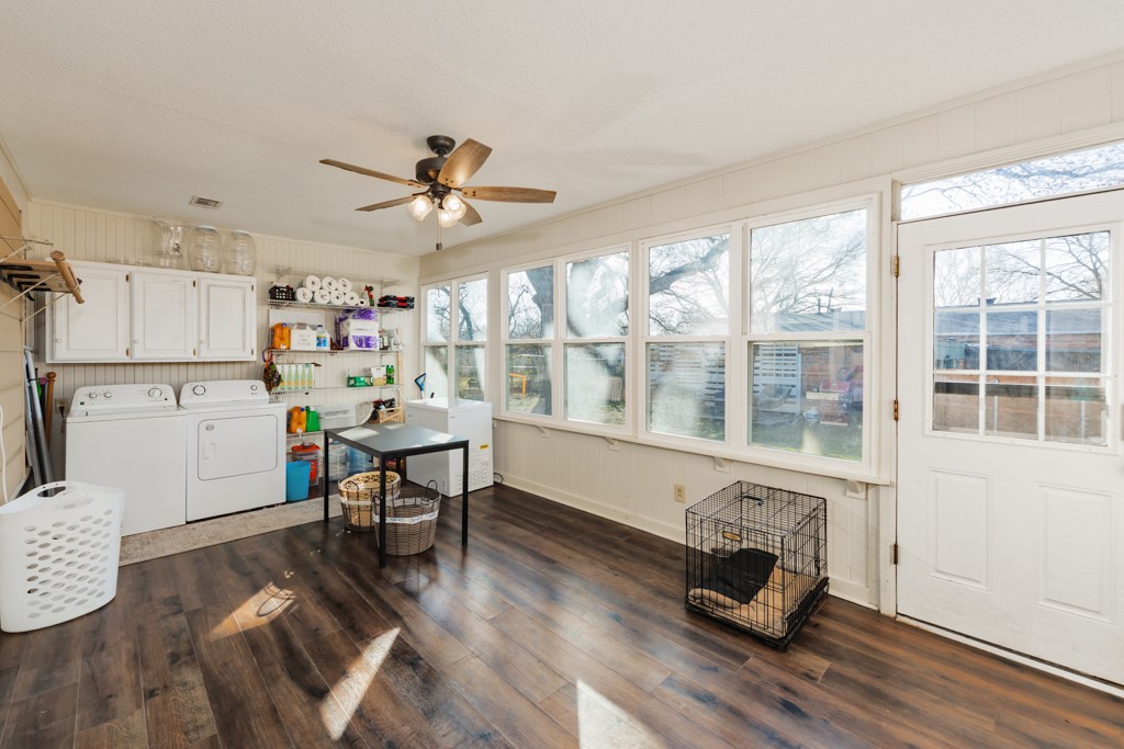 517 W Lamar Street Alvord TX 76225