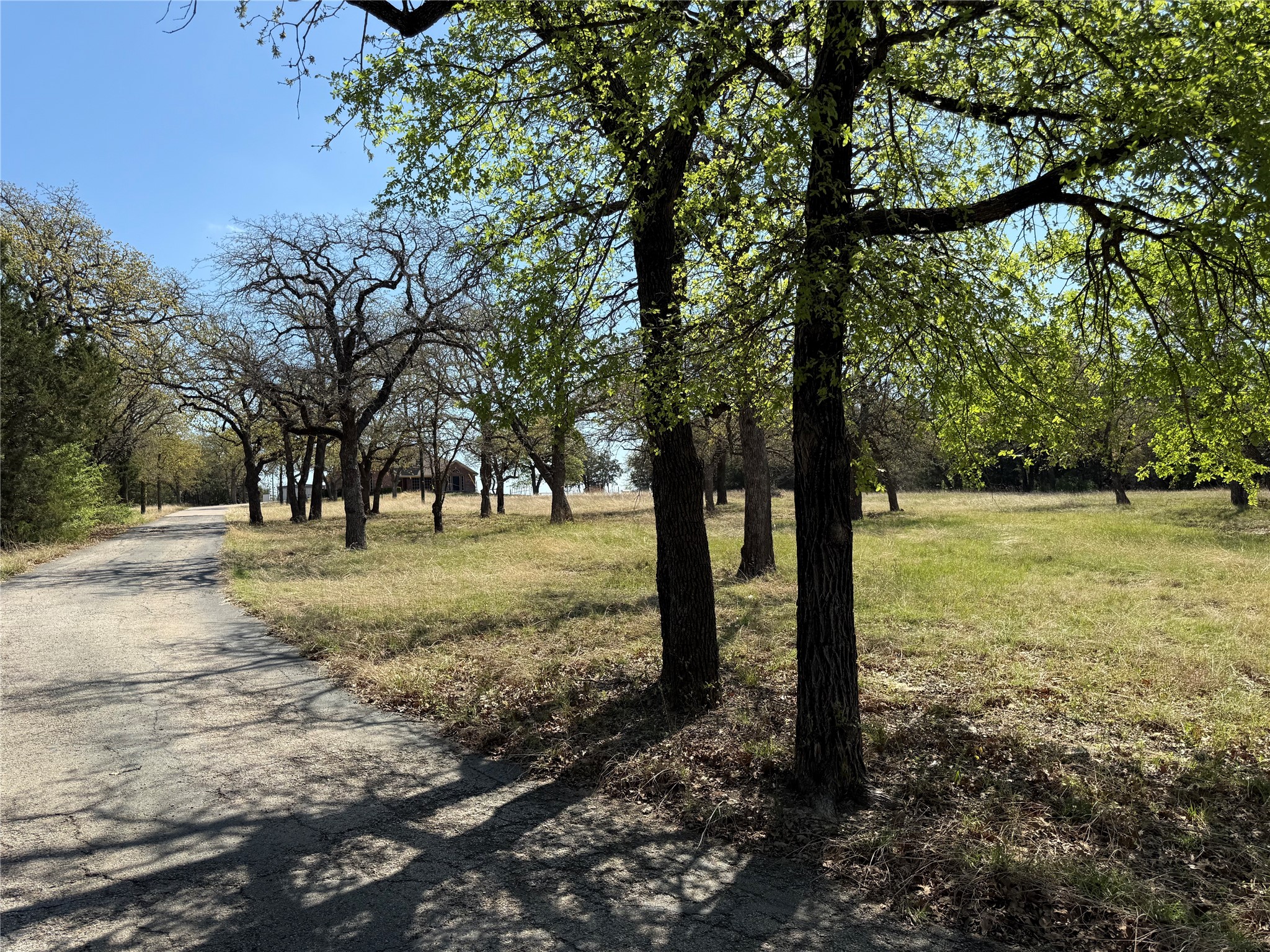 138 N Fm 1655 Alvord TX 76225