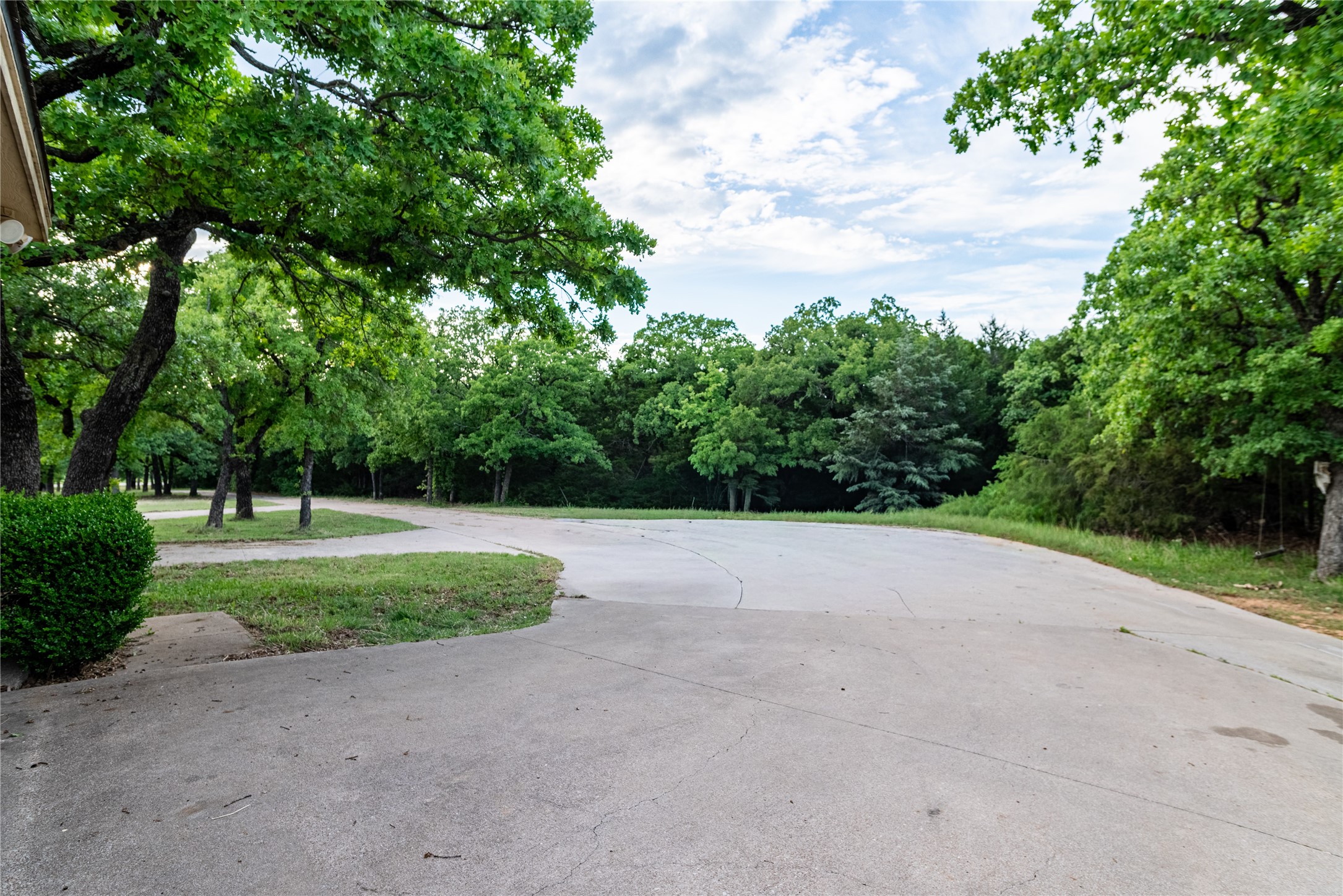 138 N Fm 1655 Alvord TX 76225