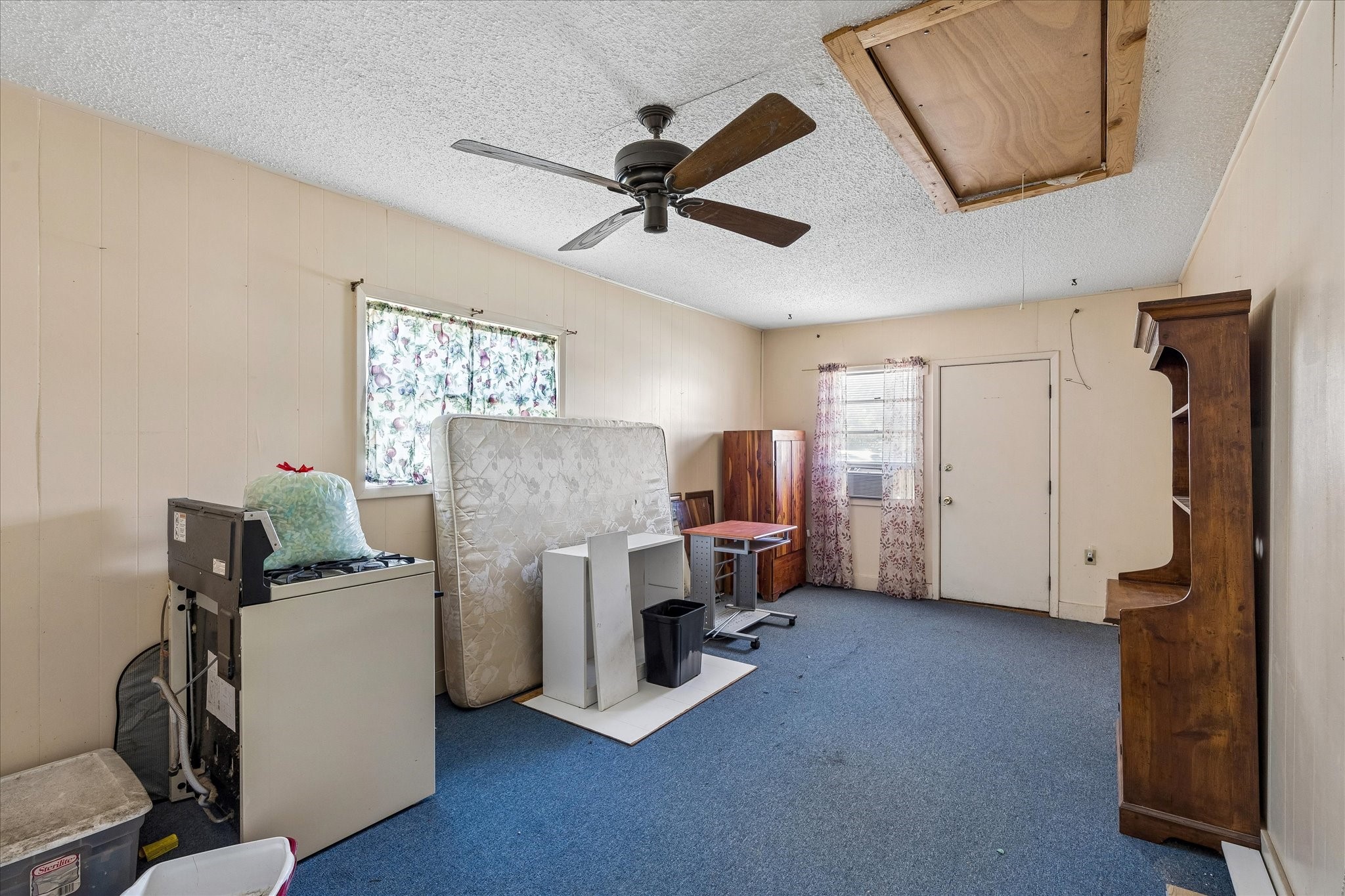 321 Lorna Street Burleson TX 76028