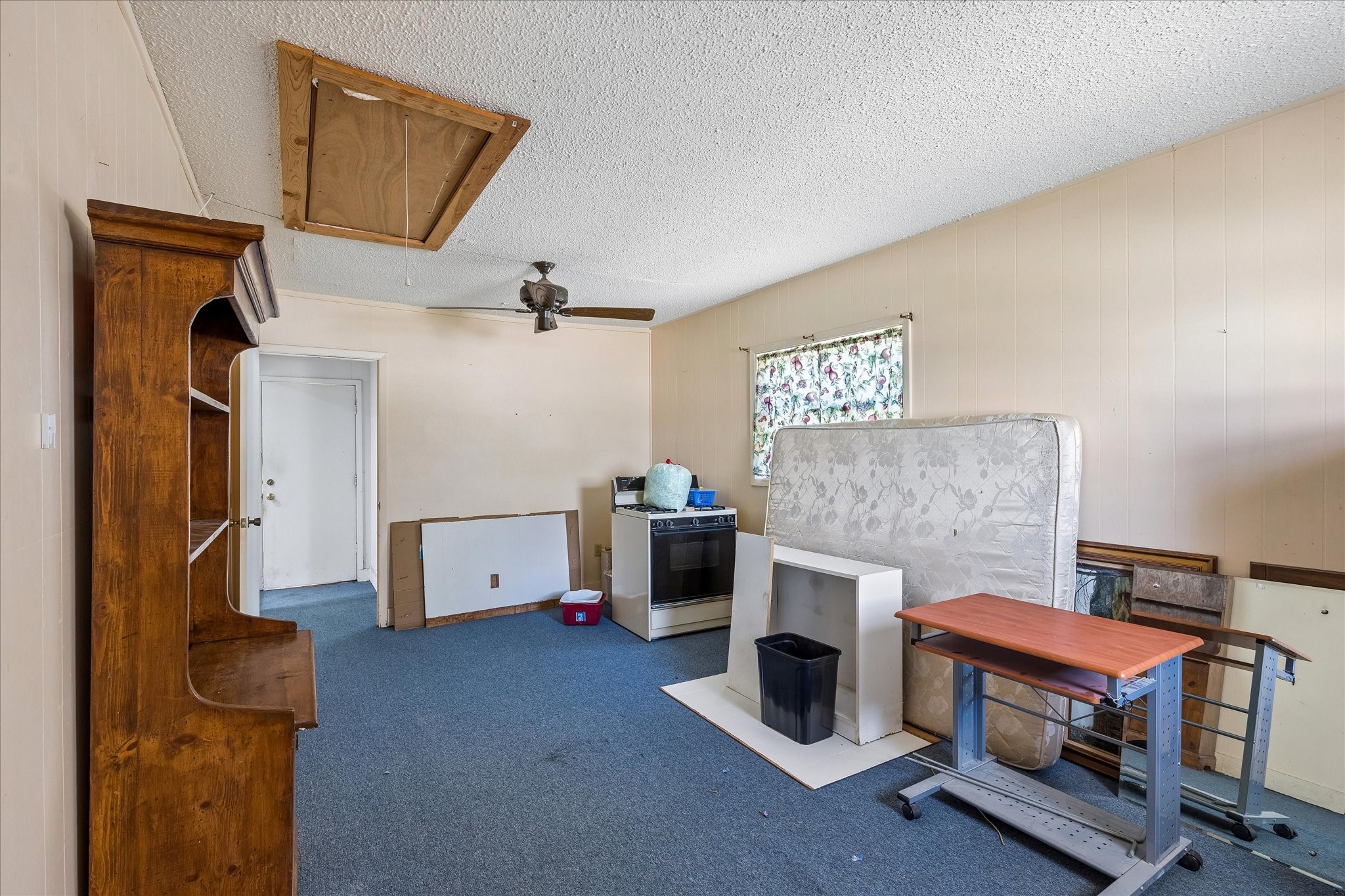321 Lorna Street Burleson TX 76028