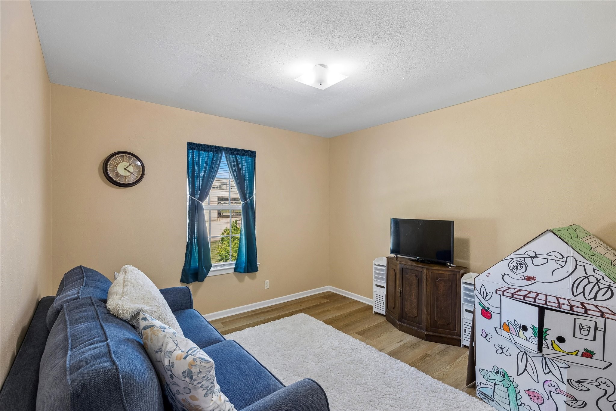 321 Lorna Street Burleson TX 76028
