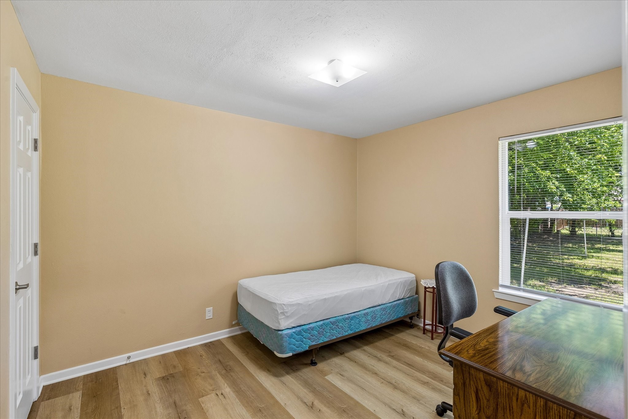 321 Lorna Street Burleson TX 76028