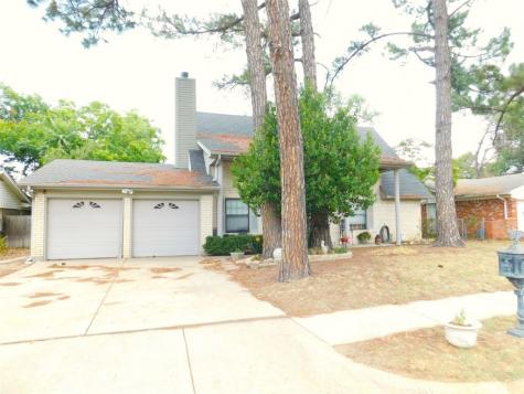 1921 Lexington Place Bedford TX 76022