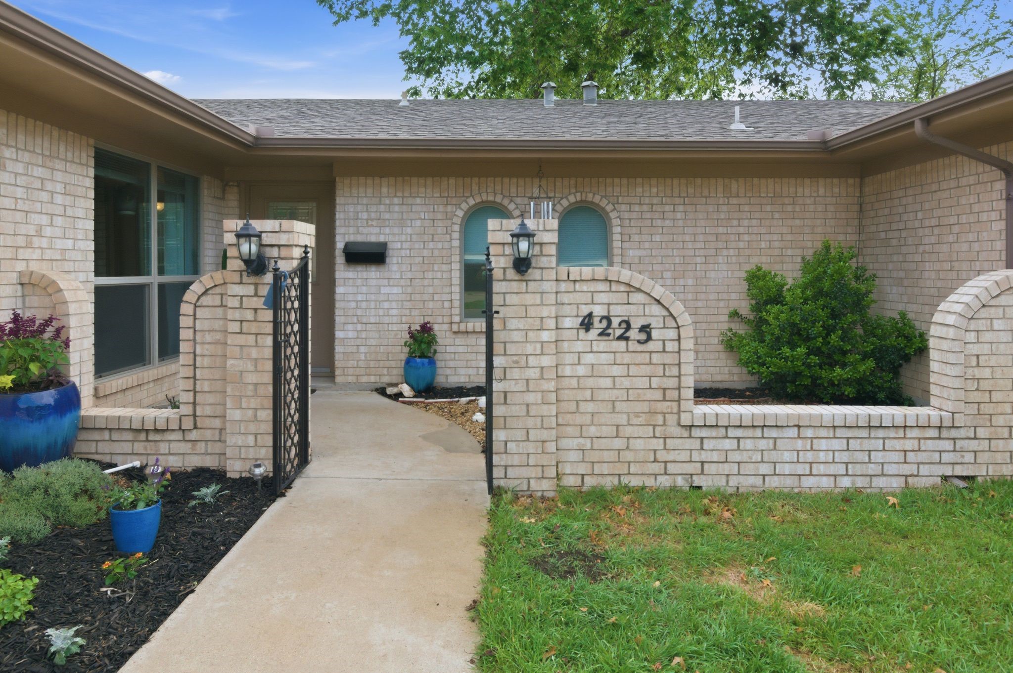 4225 Dawn Drive Benbrook TX 76116