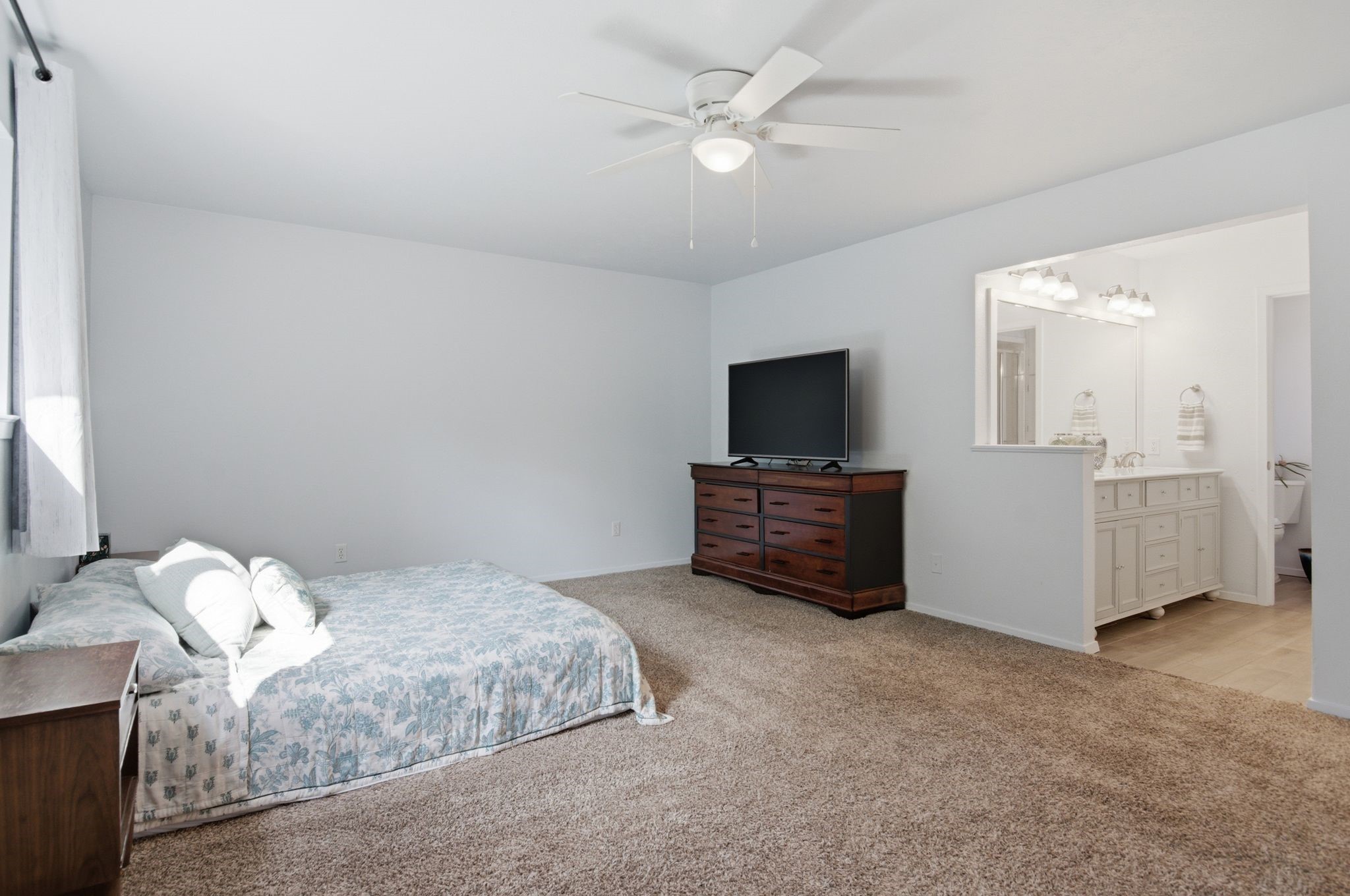 4225 Dawn Drive Benbrook TX 76116