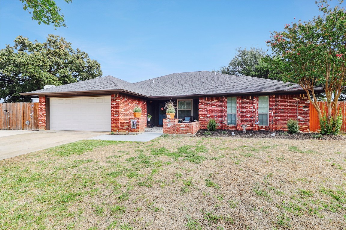 903 Auburn Court Arlington TX 76012