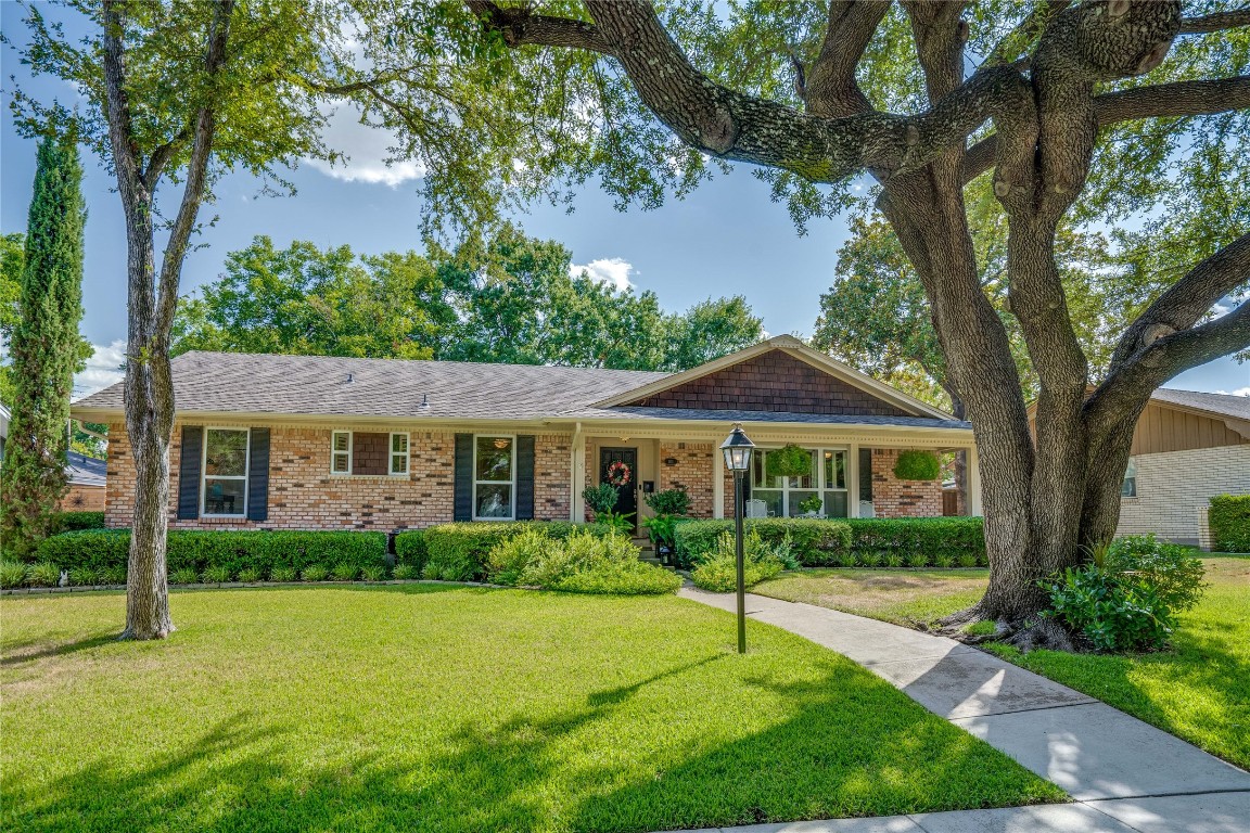1111 Elizabeth Lane Richardson TX 75080