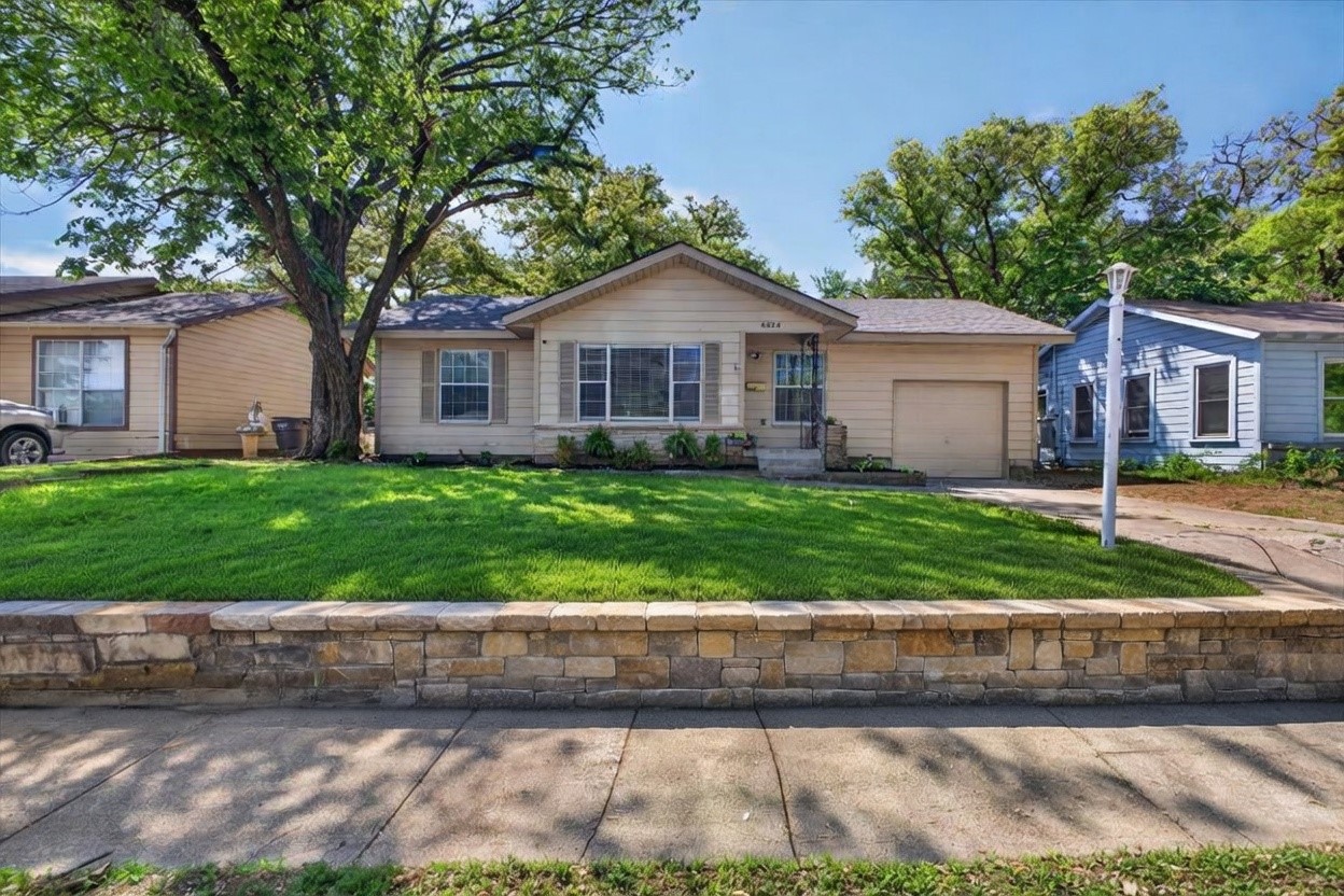 6828 Greenlee Street Fort Worth TX 76112