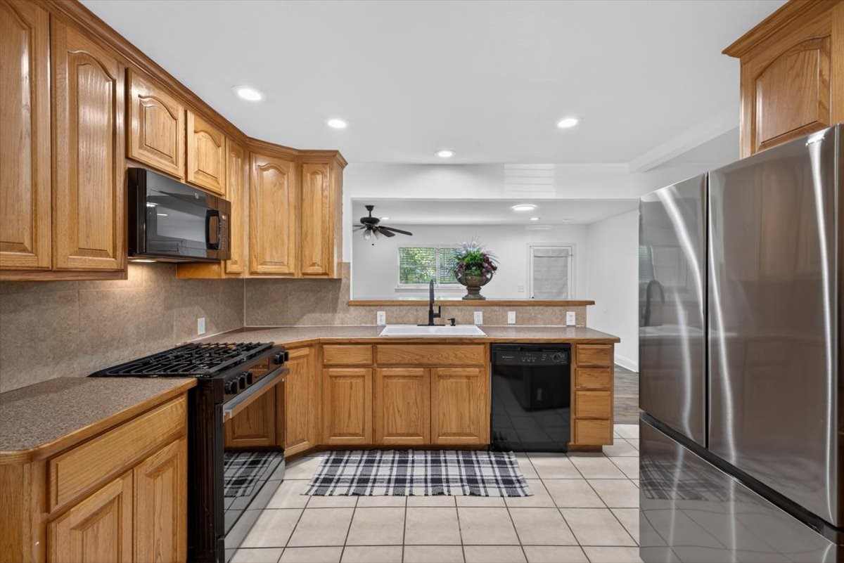 6828 Greenlee Street Fort Worth TX 76112