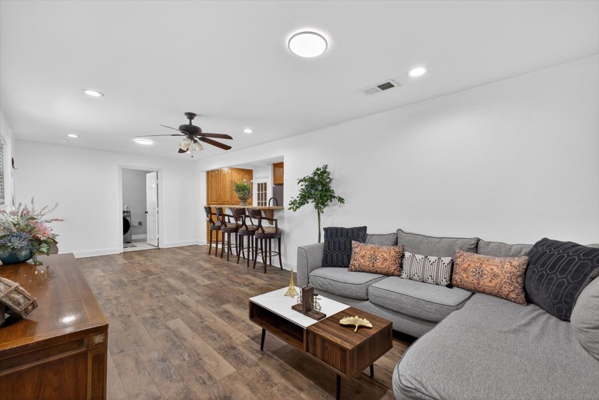 6828 Greenlee Street Fort Worth TX 76112