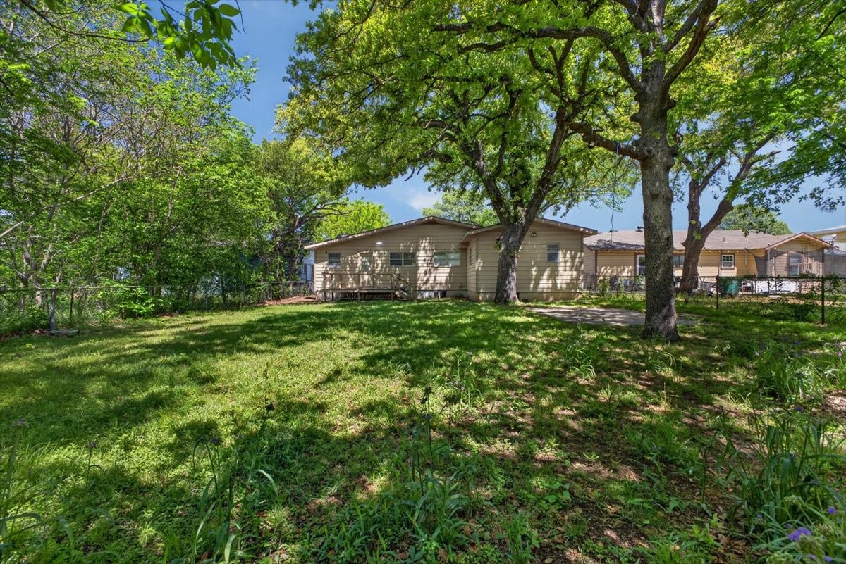 6828 Greenlee Street Fort Worth TX 76112