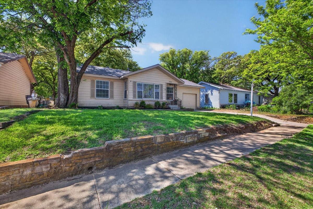 6828 Greenlee Street Fort Worth TX 76112