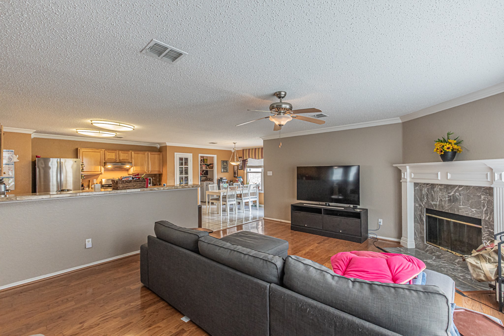 300 Creek Point Lane Arlington TX 76002