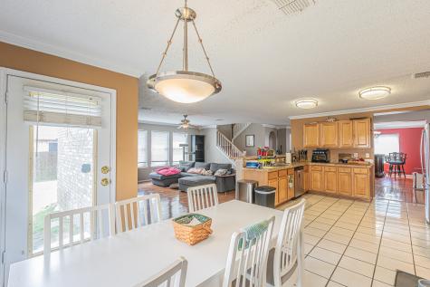 300 Creek Point Lane Arlington TX 76002