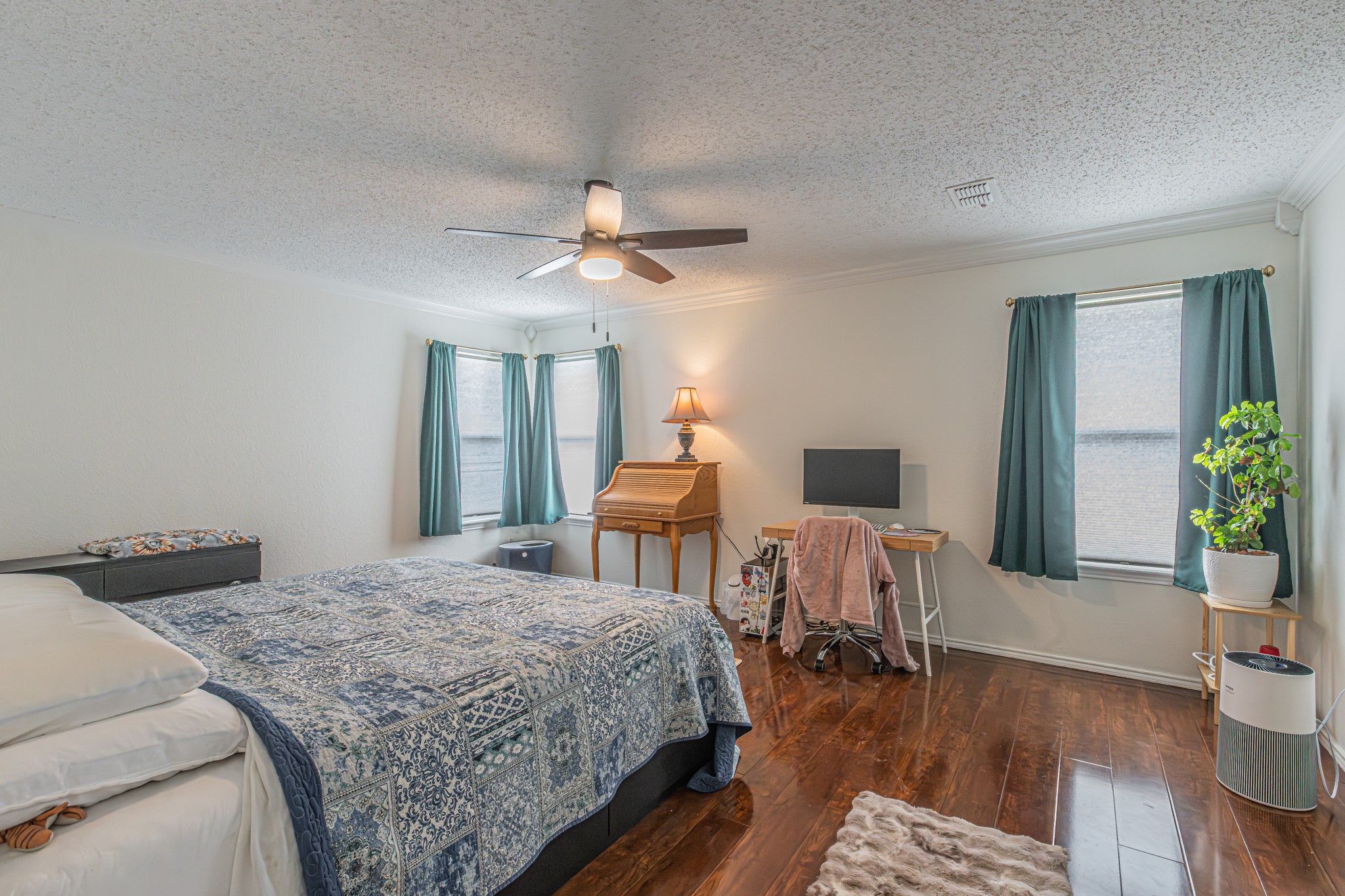 300 Creek Point Lane Arlington TX 76002