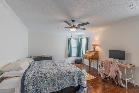 300 Creek Point Lane Arlington TX 76002