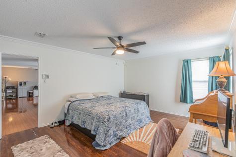300 Creek Point Lane Arlington TX 76002